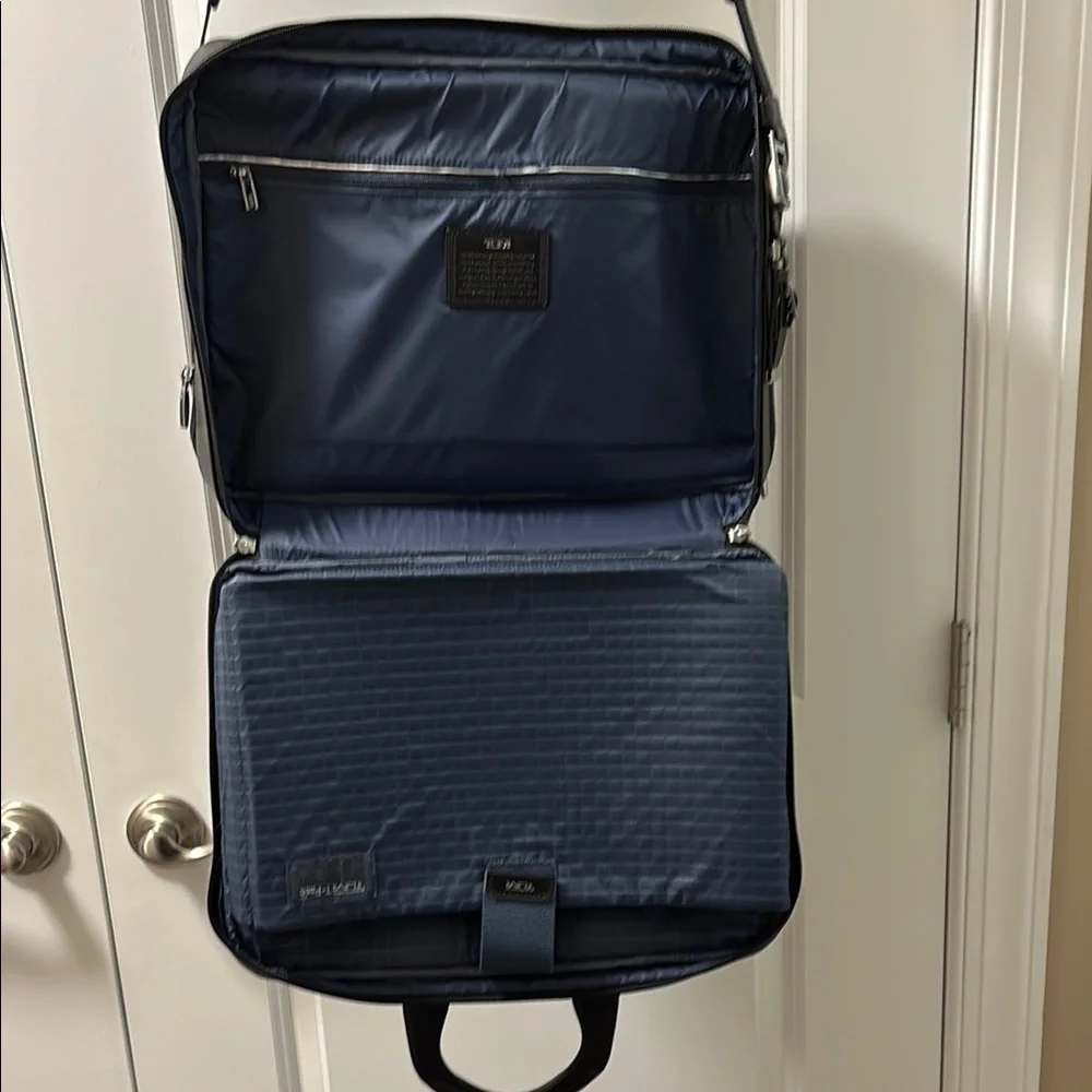 Tumi Black Professional Briefcase with Durable Design